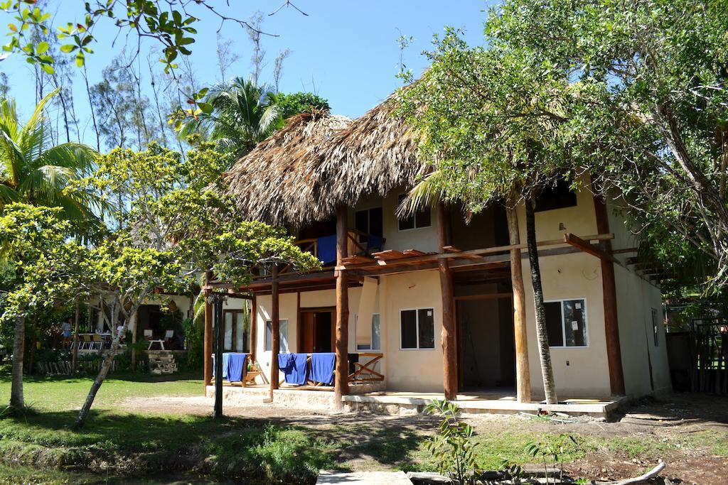 Casa Caracol Hotel Bacalar Exterior photo