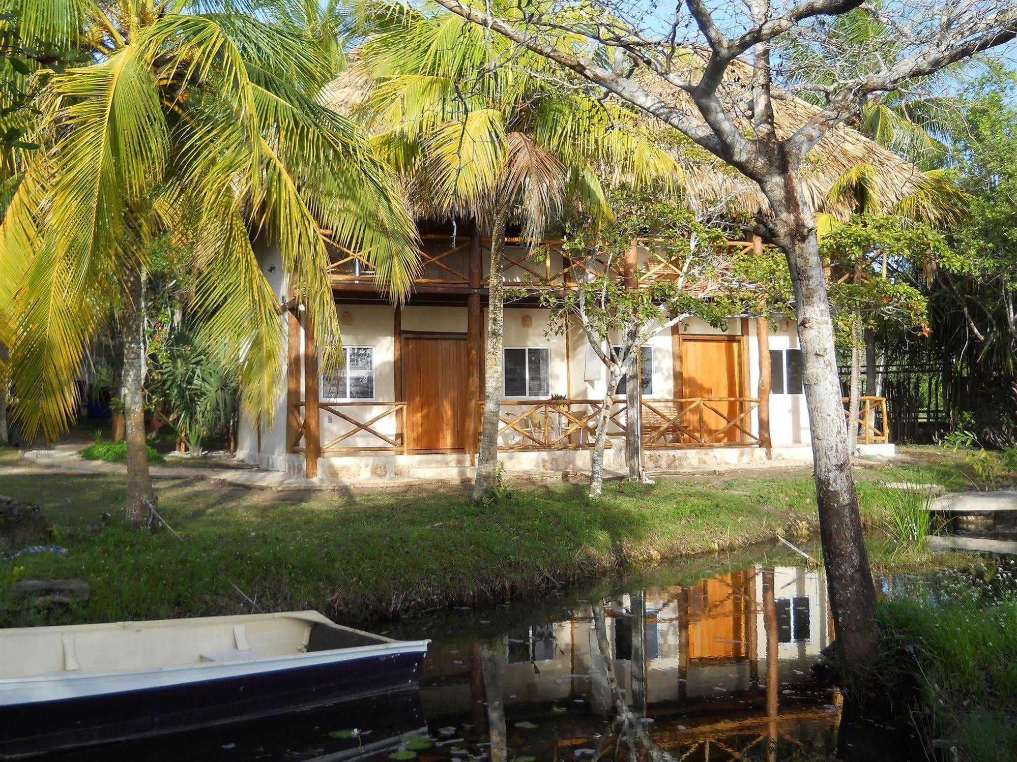 Casa Caracol Hotel Bacalar Exterior photo