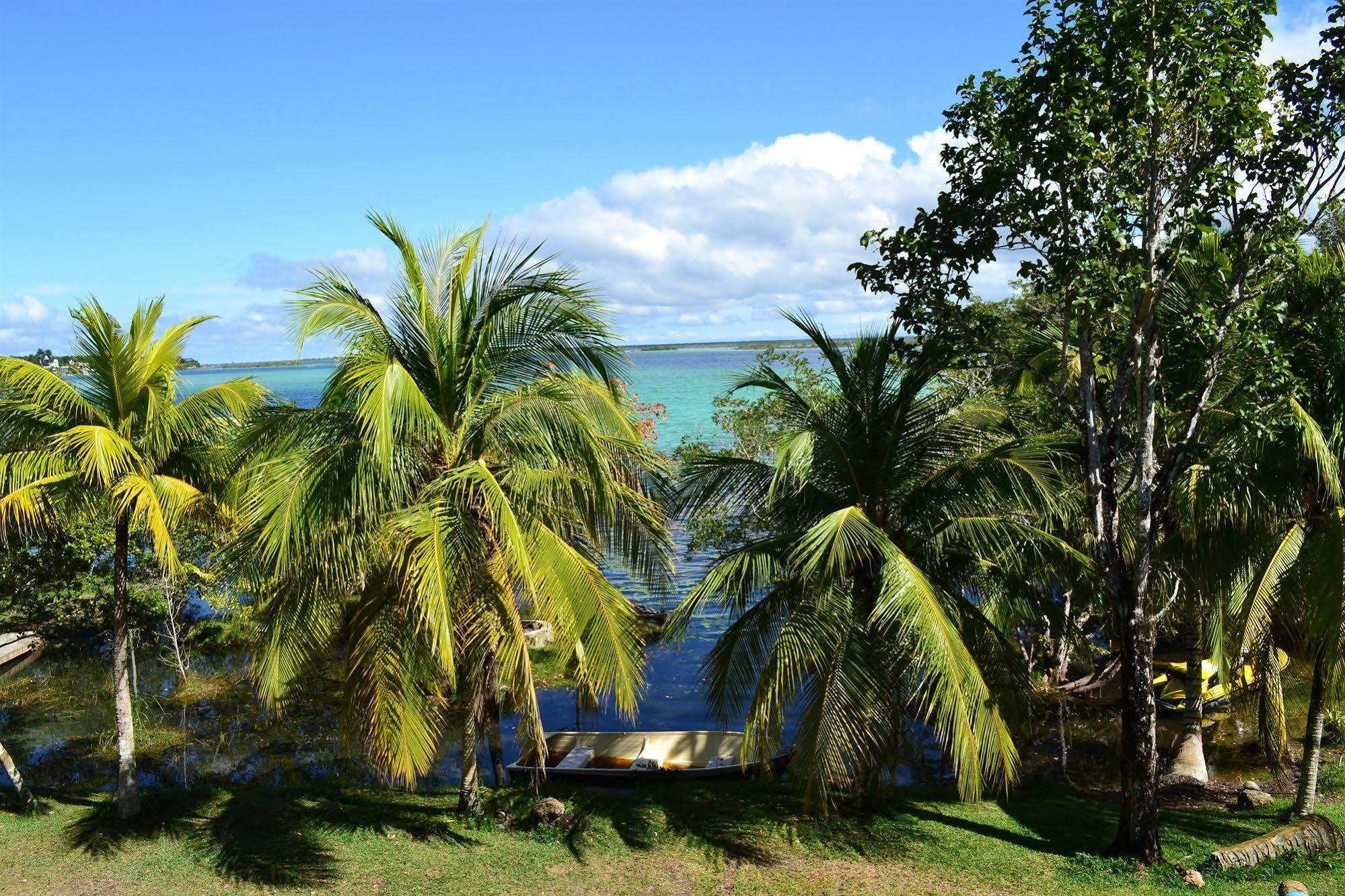 Casa Caracol Hotel Bacalar Exterior photo