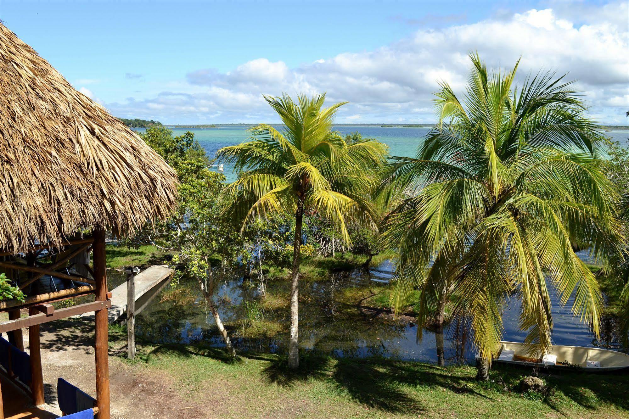 Casa Caracol Hotel Bacalar Exterior photo